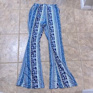 Cute pattern flare pants